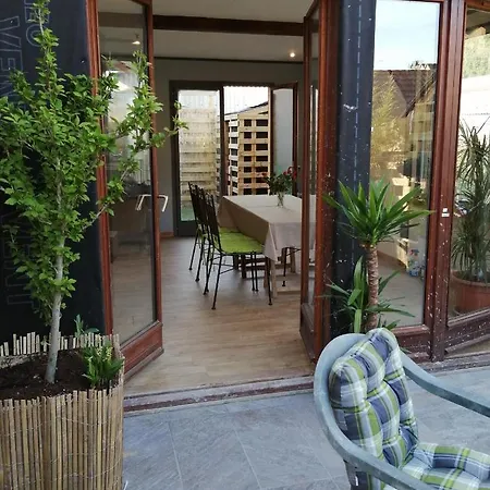 Les Farios Avec Terrasse *