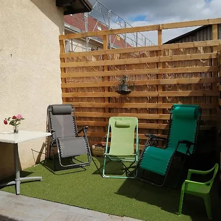 Les Farios Avec Terrasse