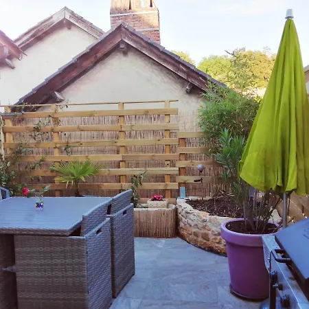 Les Farios Avec Terrasse Daire