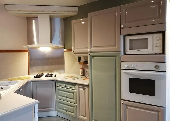 Les Farios Avec Terrasse *