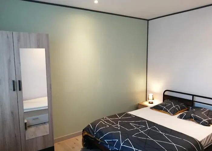 Les Farios Avec Terrasse